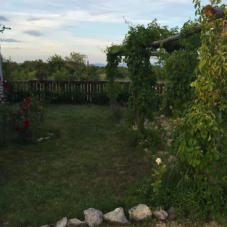 Holiday home Kuca Za Odmor Joko I Jeka Bogatic