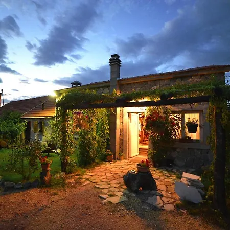 Kuca Za Odmor Joko I Jeka Holiday home Bogatic