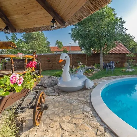 Kuca Za Odmor Joko I Jeka * Bogatić