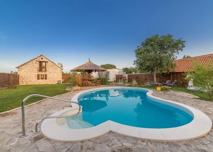 Kuca Za Odmor Joko I Jeka Ferienhaus Bogatić